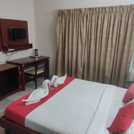 דירות Kochi Karthika Residency מראה חיצוני תמונה