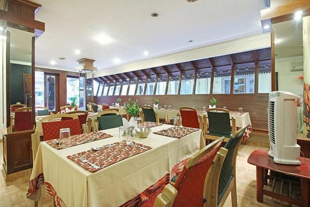 דירות Kochi Karthika Residency מראה חיצוני תמונה