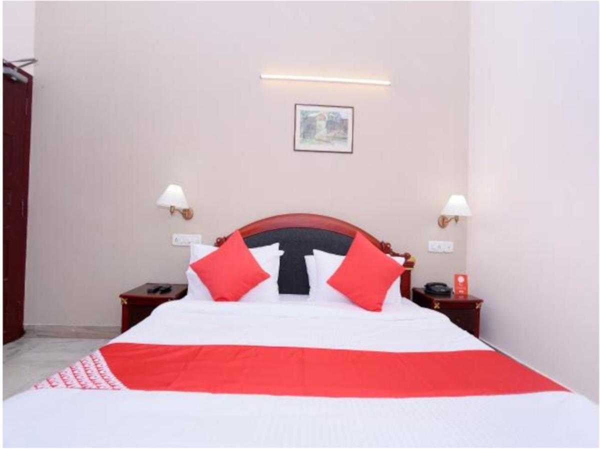 דירות Kochi Karthika Residency מראה חיצוני תמונה