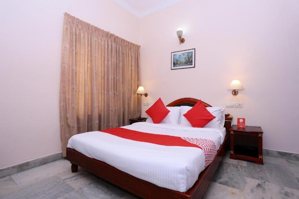 דירות Kochi Karthika Residency מראה חיצוני תמונה