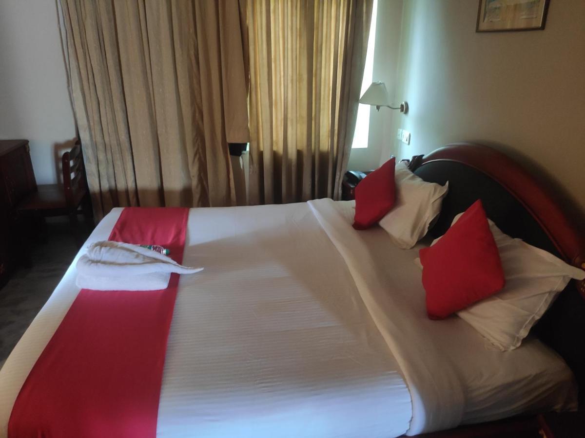 דירות Kochi Karthika Residency מראה חיצוני תמונה